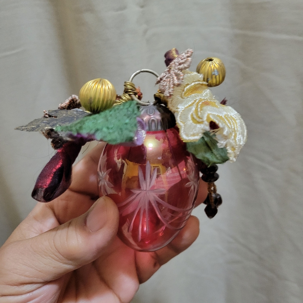 Katherine’s Collection Etched Glass Beaded Accent Ornament